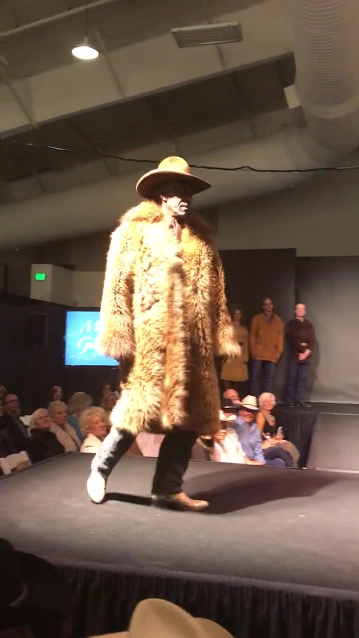 Genuine Men's Buffalo Fur Coat