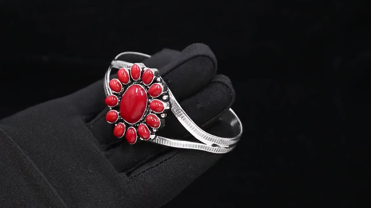 レッドコーラルブレスレット：調節可能なバングル、925スターリング