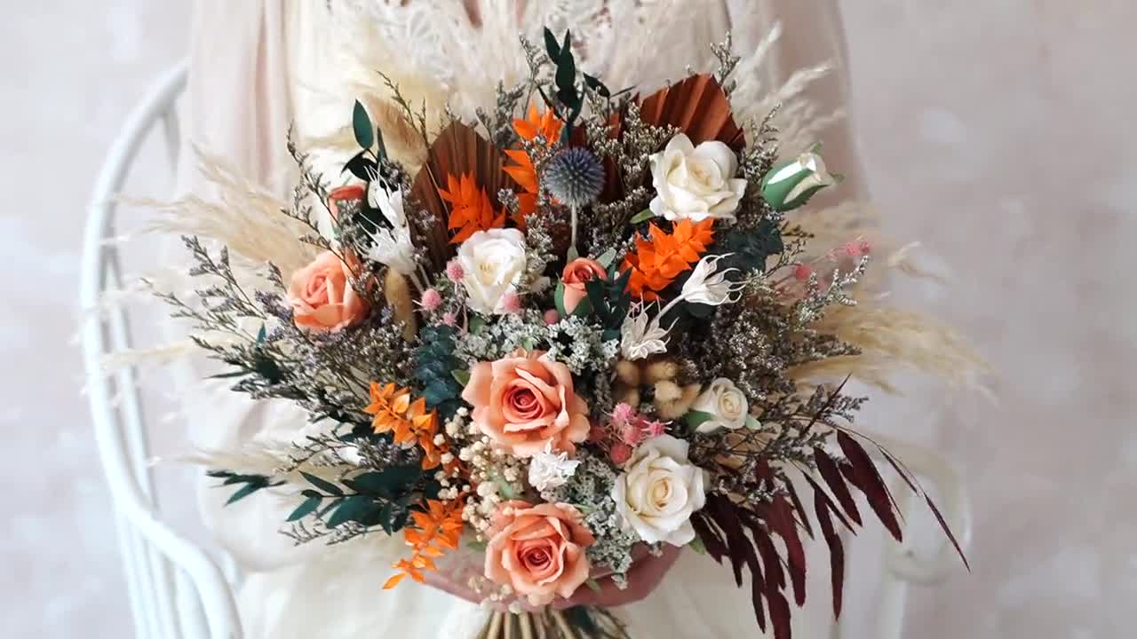Rinlong Bouquet Da Sposa Boho Asimmetrico – Mazzo Di Fiori Autunnali In Tonalità Arancione Bruciato E Terracotta - 3