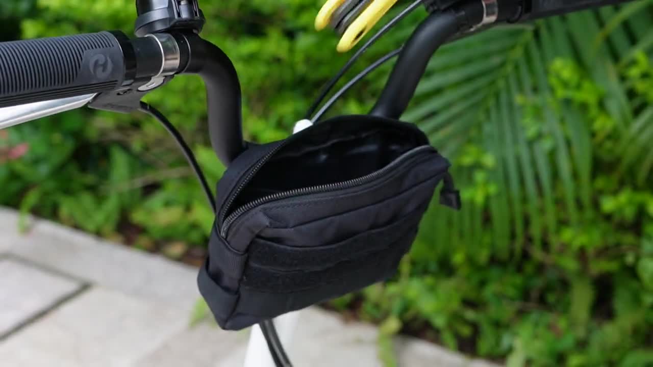 Borsa da manubrio impermeabile Riverside da 5 a 15 litri nera