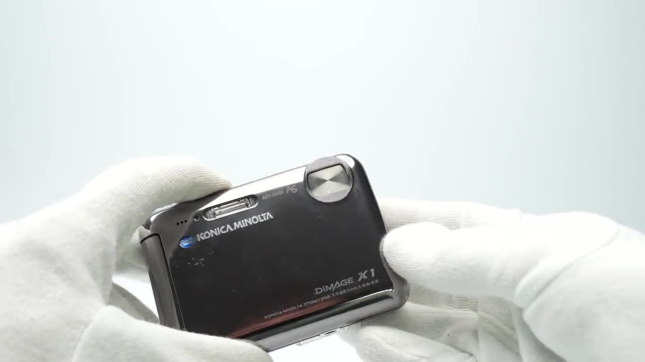 コニカミノルタ DiMAGE X1 – デジタルコンパクトカメラ – 2005 – 8MP