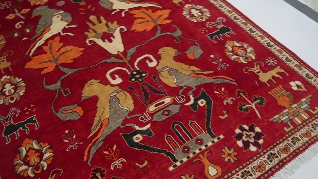 鳥のラグ 8'4x6'8 ft レッド 絵画風ラグ/ハンドノットラグ/上質 鳥のラグ 8'4x6'8 ft レッド 絵画風ラグ/ハンドノットラグ/上質
