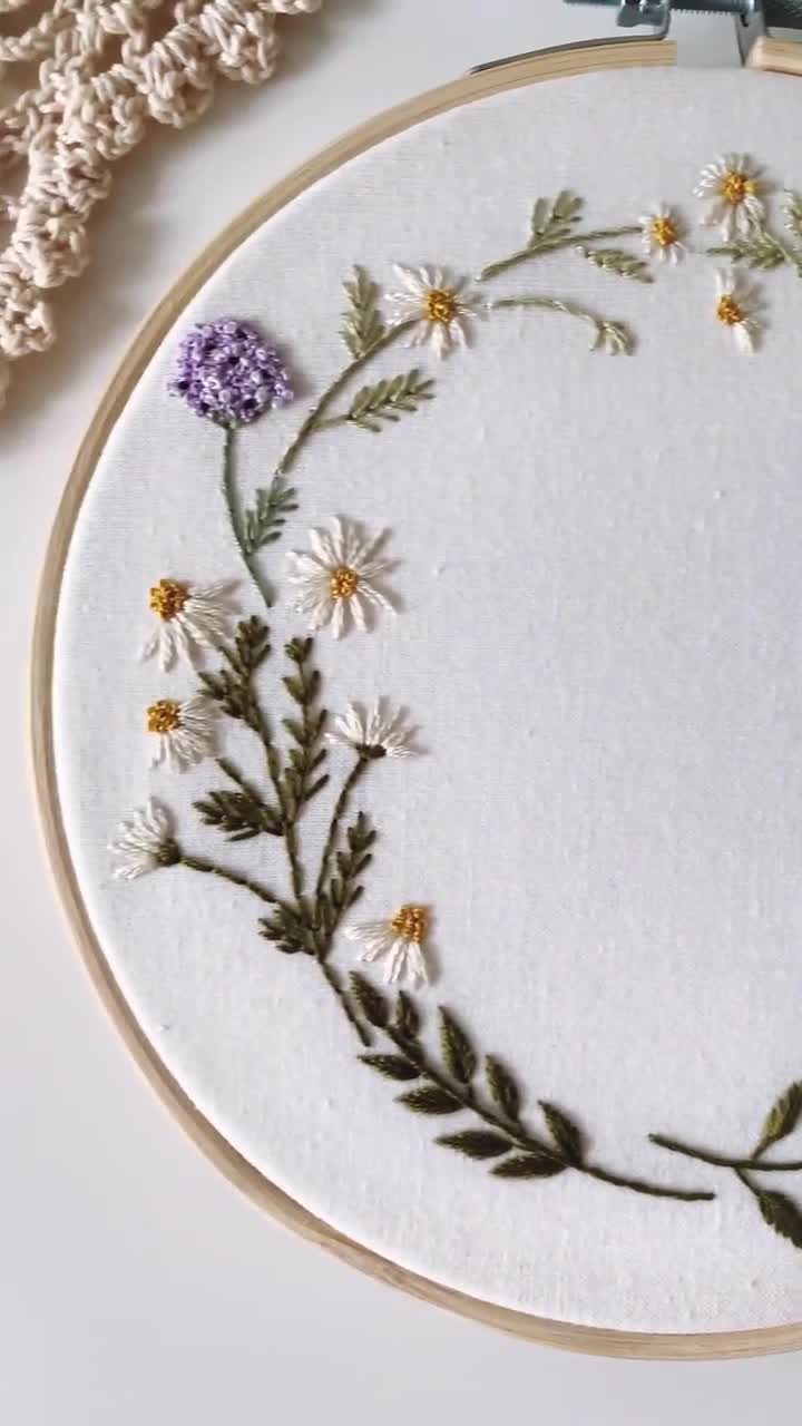 Chamomile Wreath Embroidery Pattern, Floral Beginner Embroidery