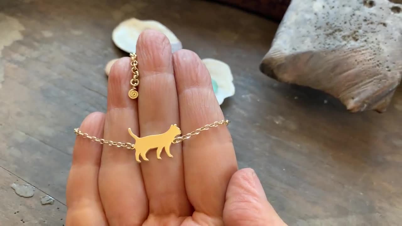 Chrysoberyl Cat's Eye Gold Bracelet (Design B9) | GemPundit