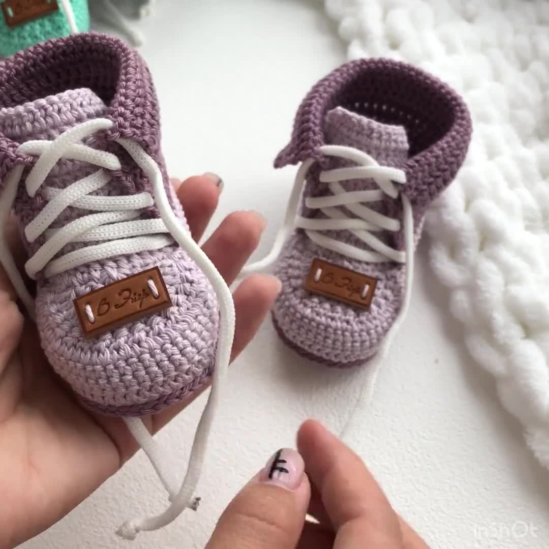 DIY Crochet Baby Sneakers For Beginners | Toyslab Creations - YouTube