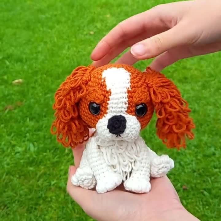 キャバリア・キング・チャールズ・スパニエルの犬のかぎ針編みパターン