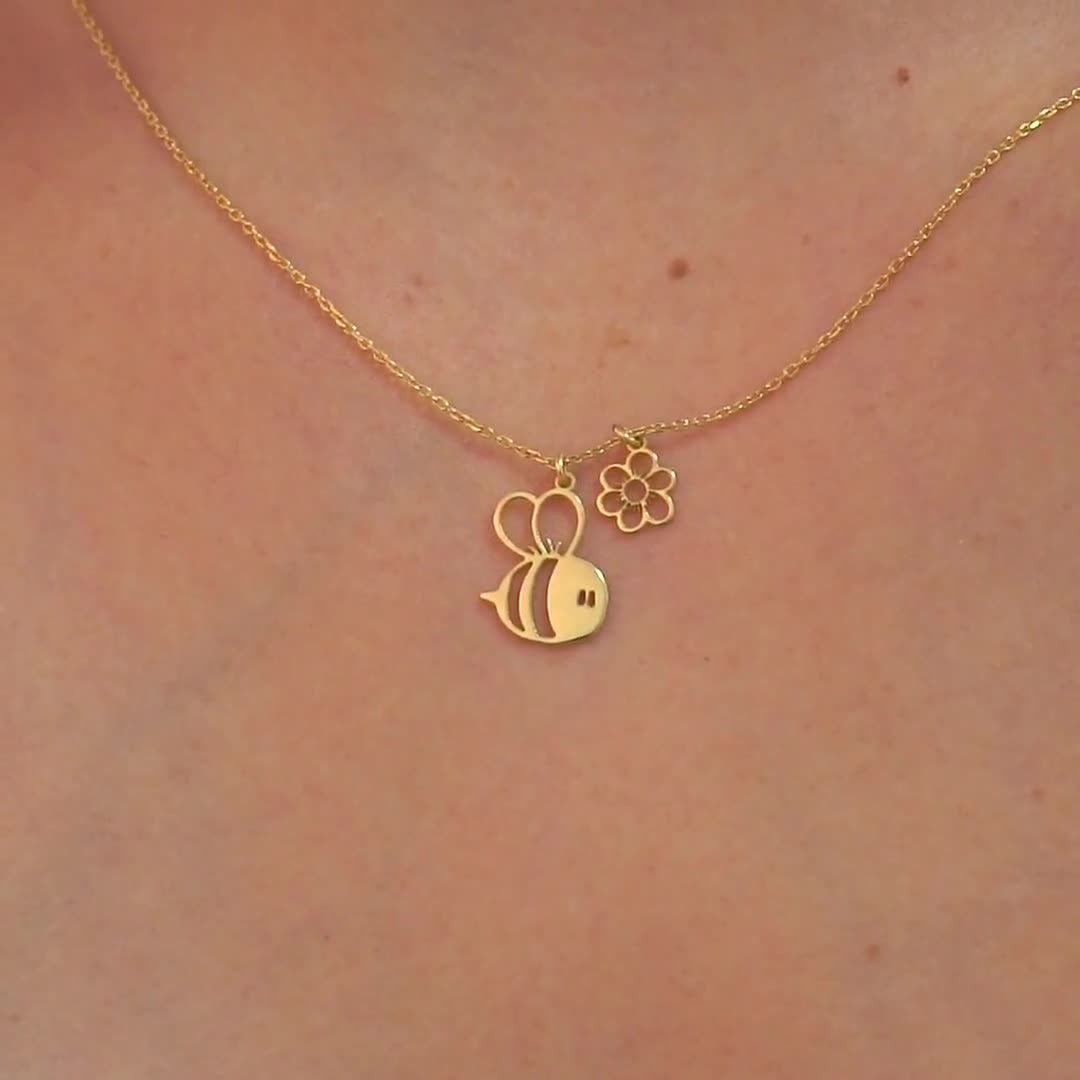 【TATIANA】Flower Bee Square Pendant Necklace★送料無料 Clara By Martin Binder Diamond Double Flower Necklace (0.02