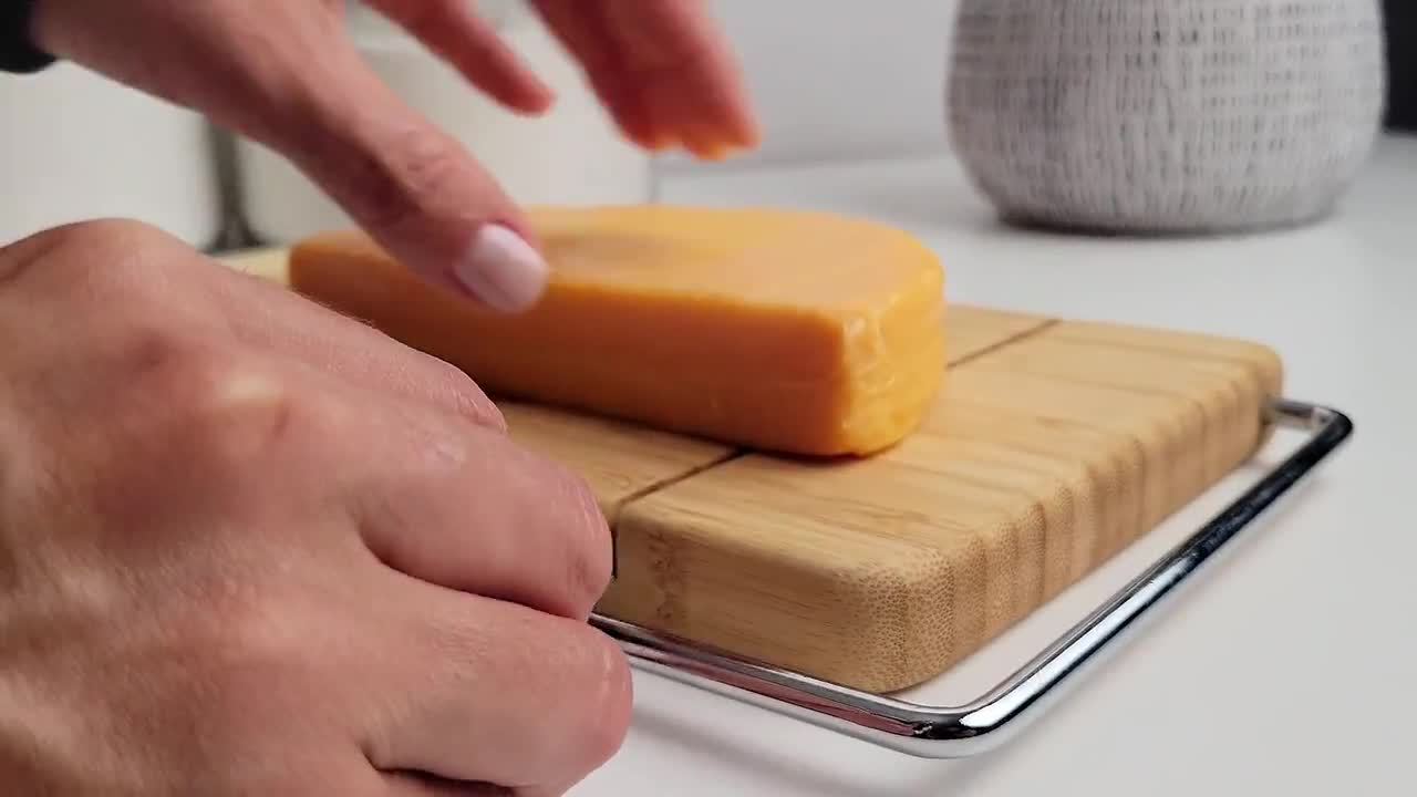 https://v.etsystatic.com/video/upload/q_auto/Cheese_Board_Smith_MPM_25fps_bzrf0a.jpg