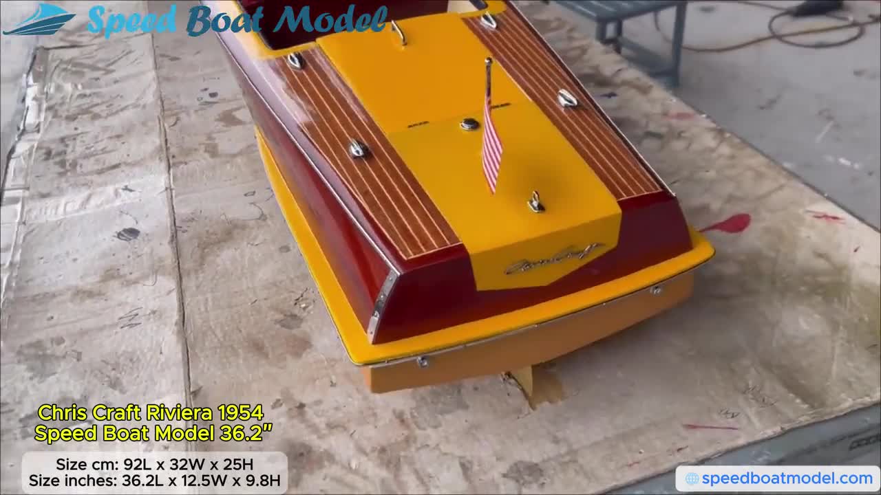 Chris Craft Riviera 1954 Model Boat: 36.2