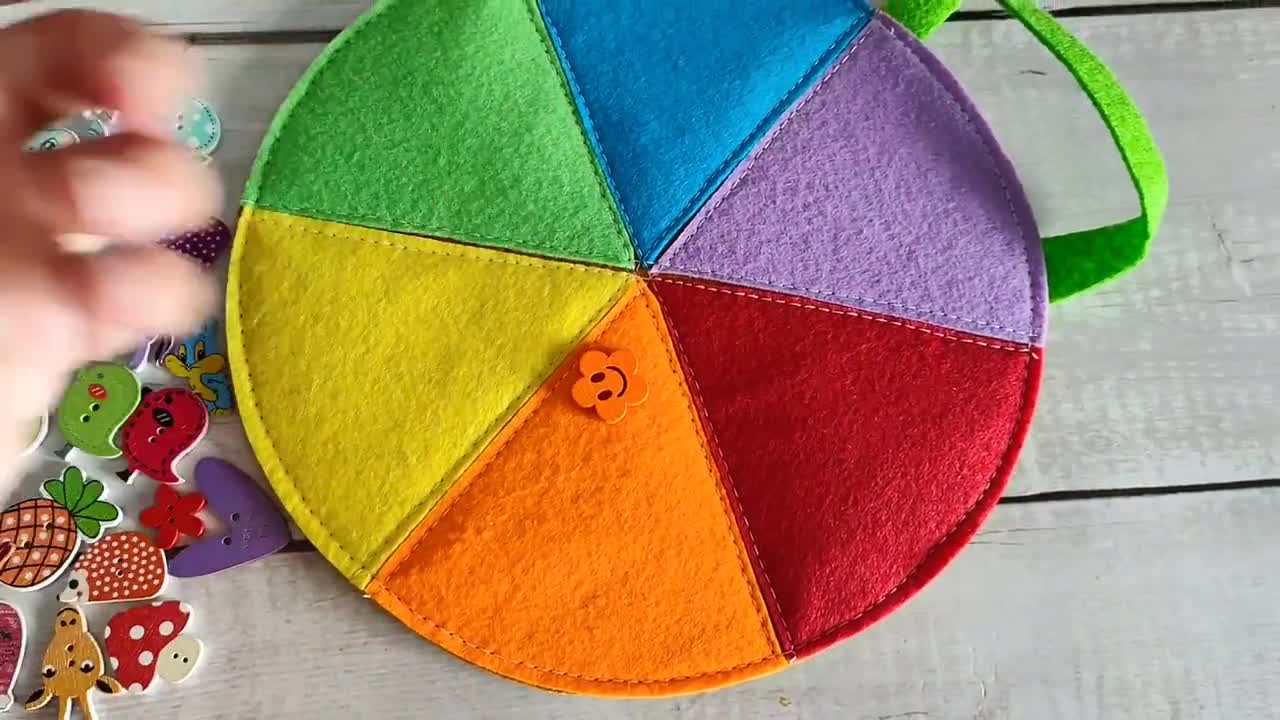 Cerchio dei colori primari e secondari, materiali montessoriani, gioco di  abbinamento, gioco di memory, gioco della scuola dell'infanzia -  Italia