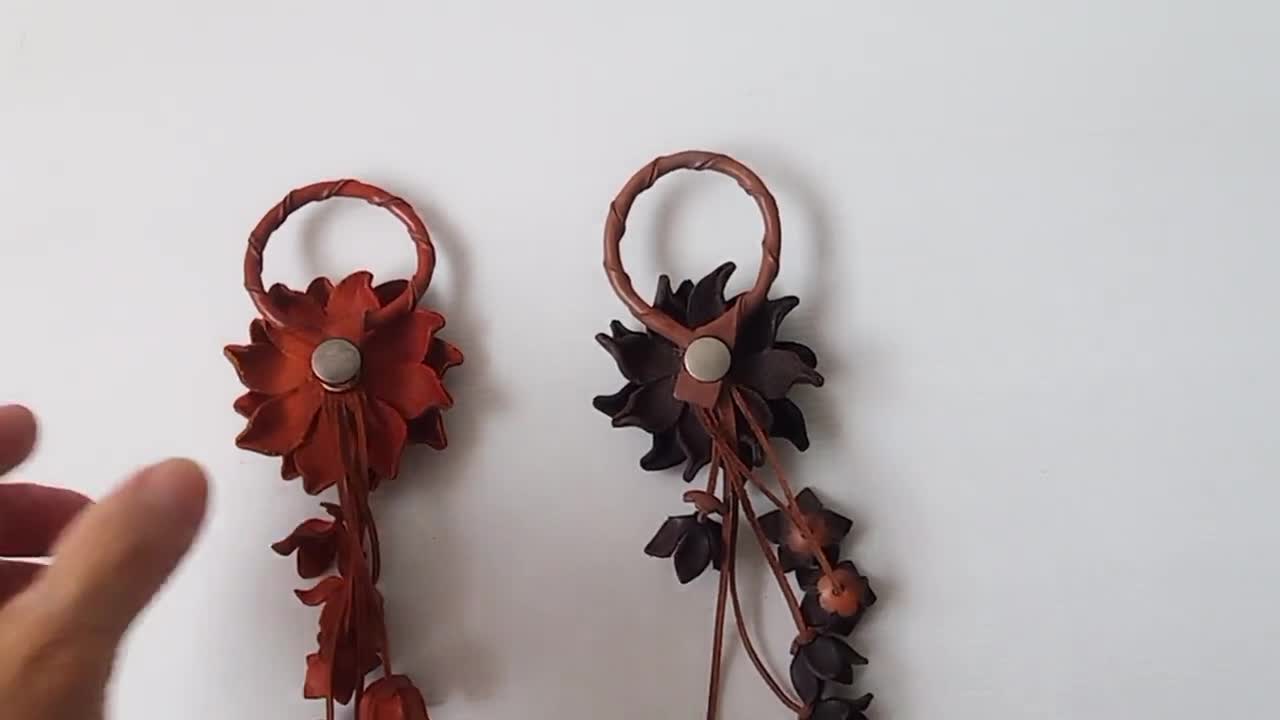 Portachiavi In Pelle A Forma Di Fiore Fatto A Mano - Ciondolo Per Borsa Boho, Regalo Donna (Rosa, Nero, Verde)