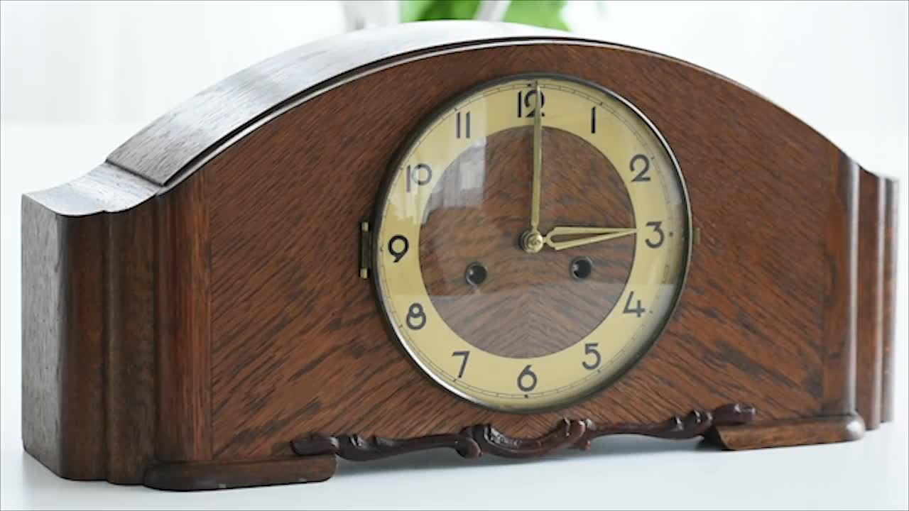 Art Deco Pendulum Chiming Mantel Clock W278 Germany c. 1930s