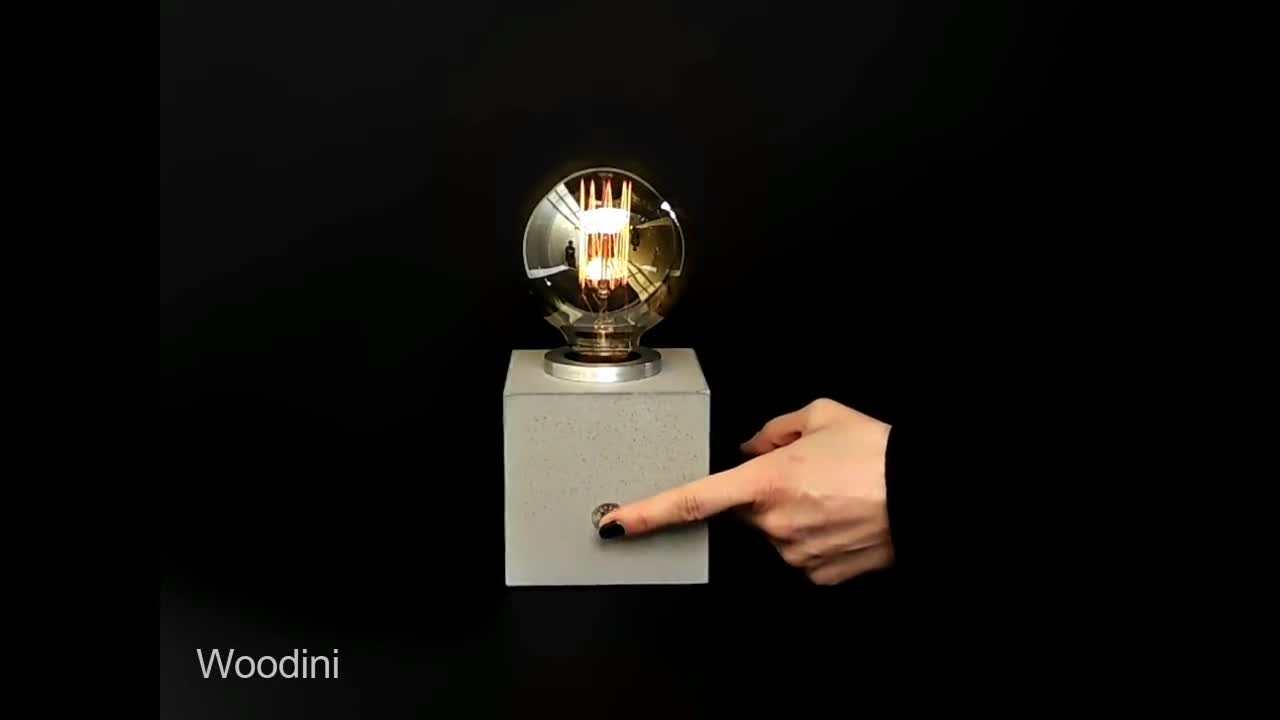 Lampada touch edison in legno per tavolino, base per lampada da scrivania  piccola industriale con dimmer, regalo in legno fatto a mano per lui -   Italia