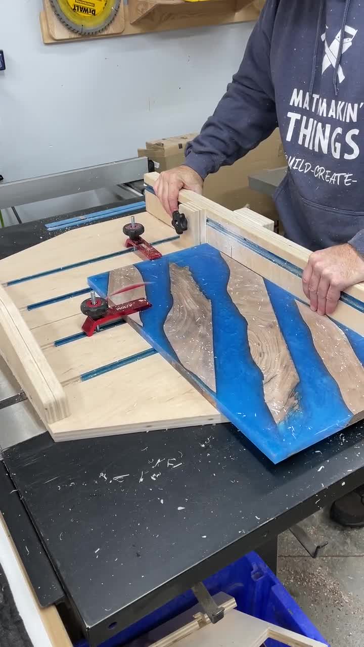 Making a Table Saw Extension and Cross Cut Sled - I Like To Make Stuff