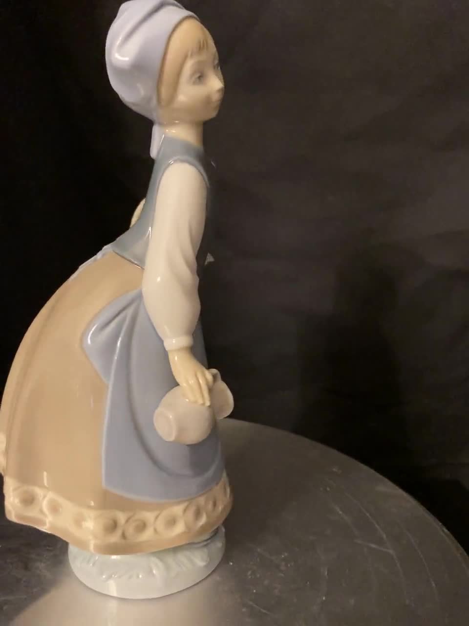 数量は多】 lladro リヤドロ 5024 scarf with woman 置物 - valcris.es