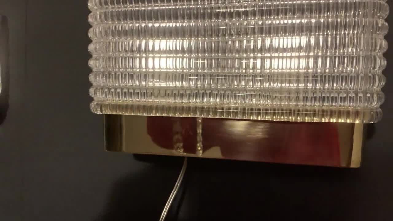 Pareja de apliques rectangulares de cristal de Murano texturizado video poster