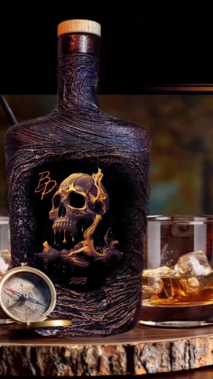 Skull Personalized Whiskey Decanter Set With Gift Box-customized Skeleton  Liquor Barware Man Cave Custom Name Gift for Him Bikers Wedding -  UK