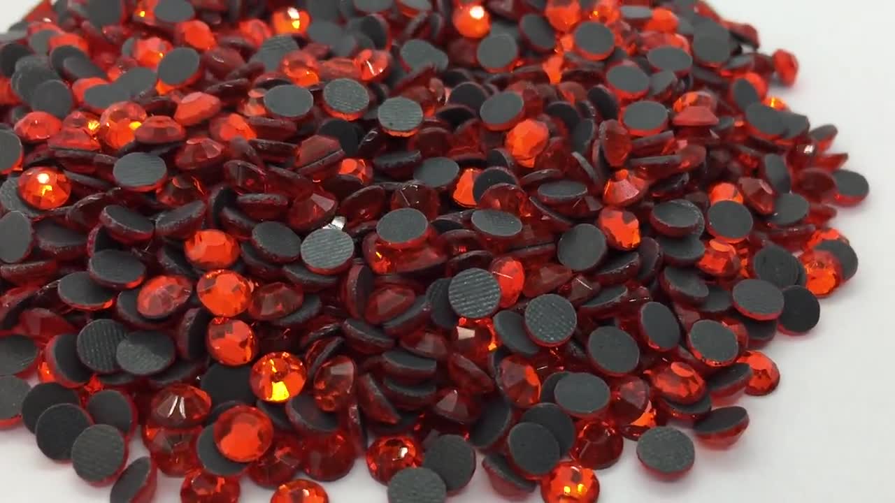 ORANGE fusible hotfix rhinestones - High quality rhinestones - Glass  rhinestones 2mm to 6mm - Rhinestone wholesaler - Small and large quantities