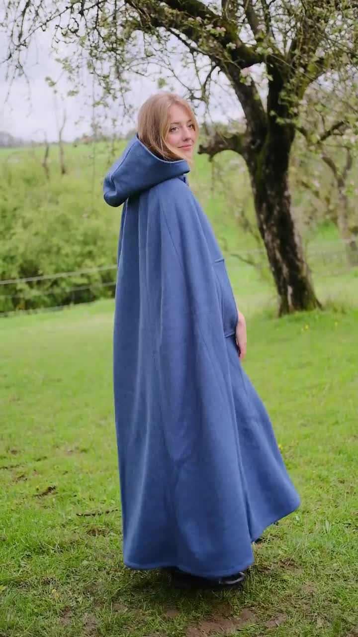 Robe plus manteau pèlerine poupée Bleuette Semaine de Suzette