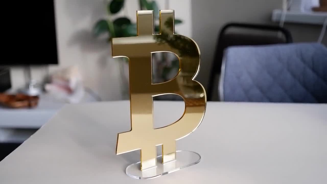 Bitcoin symbol Cryptocurrency Bitcoin sign gift Large freestanding gold  mirror Money logo freestanding sign Table decor BTC Hodl Bitcoin