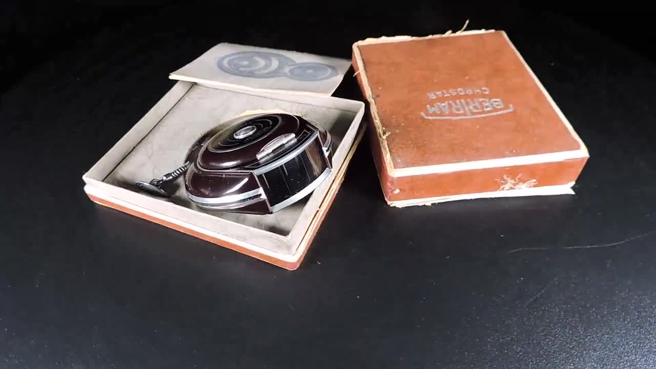 Vintage Bertram Chrostar Light Meter ~ Selenium Exposure Light