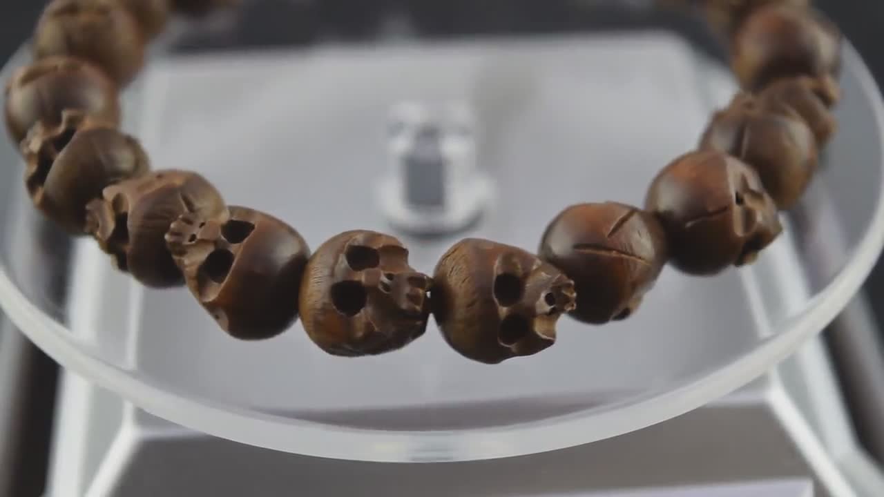 Amazon.com: Men's Skull Bracelet Bone Carved Skulls Stretch Design For Male  Adjustable, 8