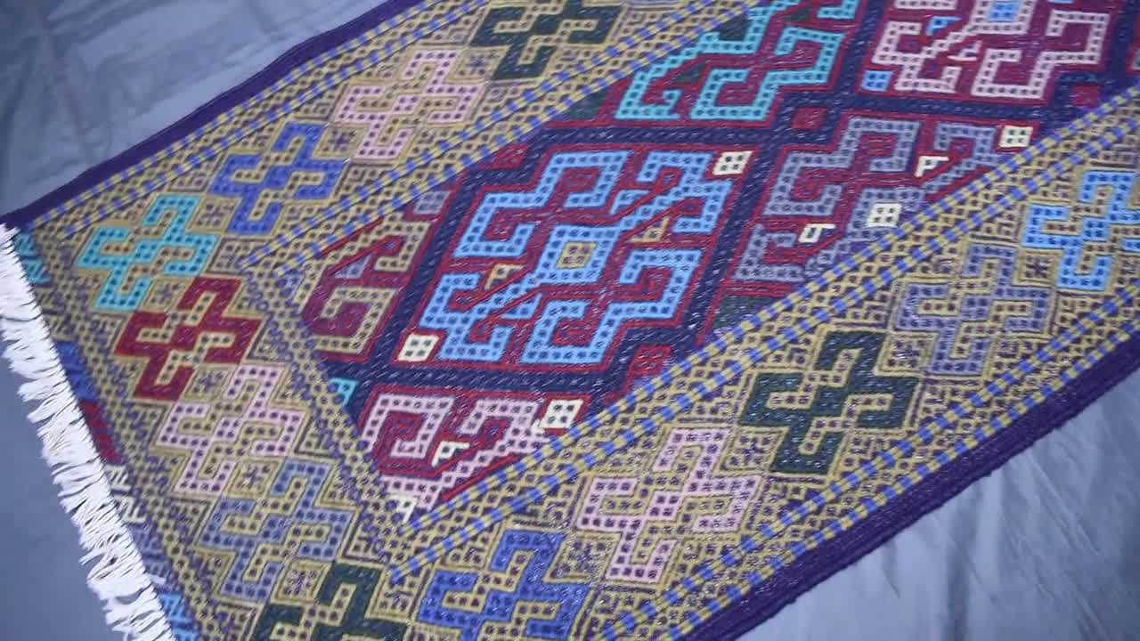 9.4 x 2.7 フィート トルクメン トリブル ハンドメイド ランナー