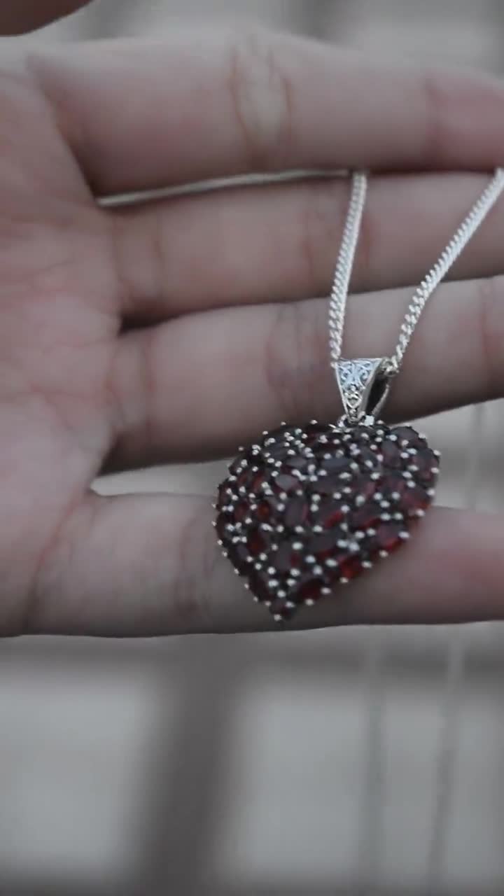 Ciondolo A Cuore In Argento 925 Con Zirconia Cubica Granato (Gennaio) - Gioiello Argento CHZ-936