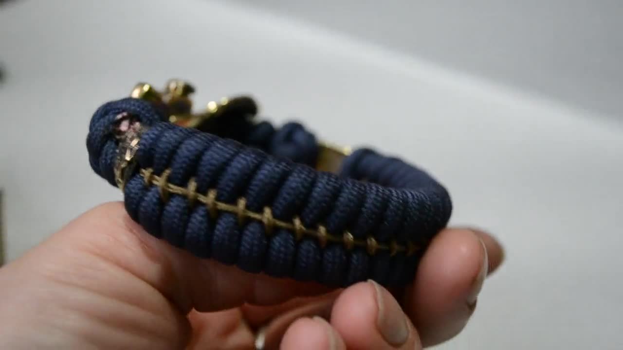 Bear Paracord Bracelet With Bear Clasp, Mens Viking Bracelet, Gift for Him,  Unique Mens Bangle, Brass Shackle, Armband, Viking Jewelry 