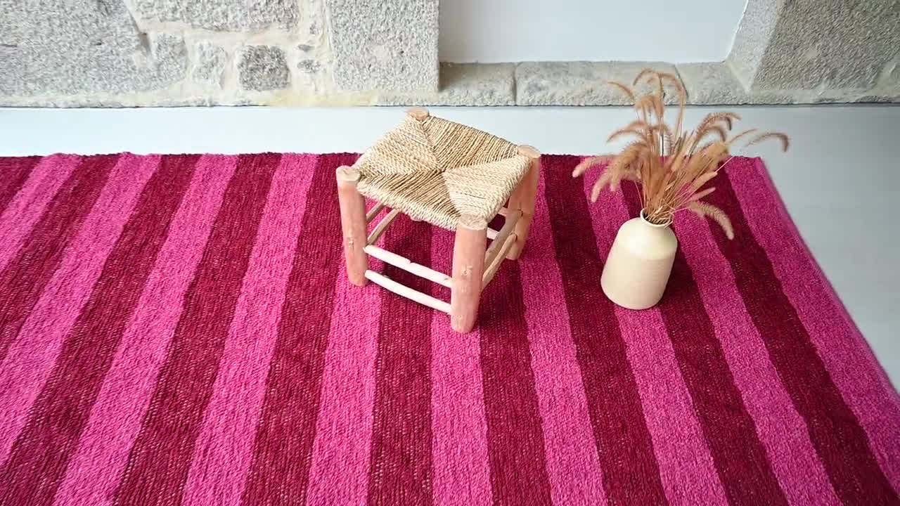 Russet Burbank Burger Rug (pink) Bite Me Pink Tufted Rug | Pink