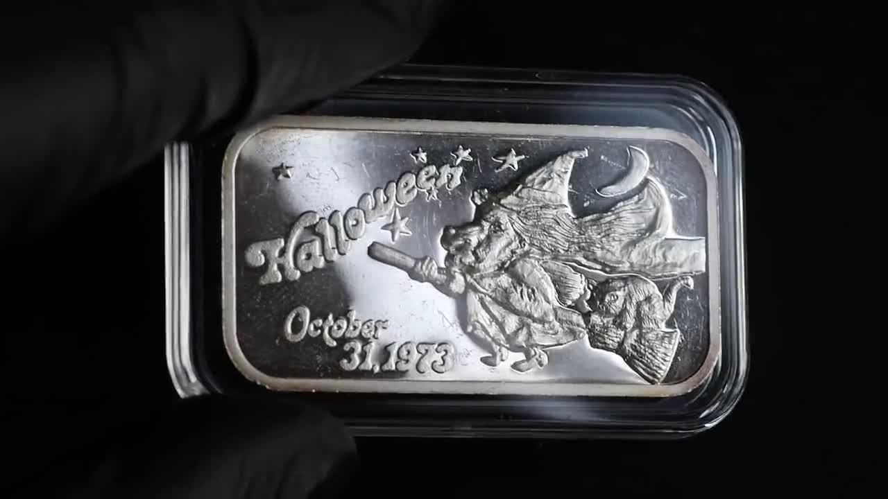 Halloween 1 Troy Ounce .999 Fine Silver Art Bar Witch & Black Cat flying on  Broomstick (1973 Long Island Coin Center) Silver Creations, Ltd.