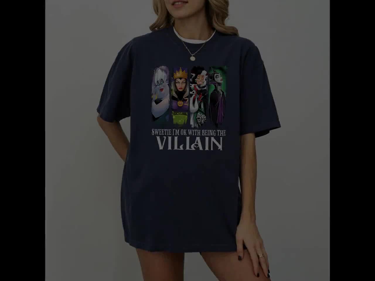 Diseño de villano de Halloween de Disney (DTF), Reina Malvada de Disney, Úrsula, Cruella, Maléfica (DTF), estilo retro oscuro, diseño de Halloween espeluznante para camiseta video poster