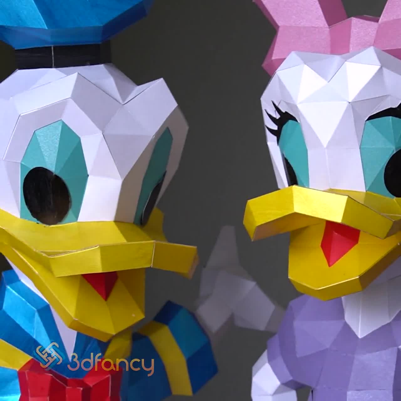 Donald Duck Papercraft & Daisy Duck Paper Craft PDF Printers, SVG Template  per Cricut, Cameo4, Decorazione per la stanza dei bambini, Regalo fai-da-te  per la figlia -  Italia