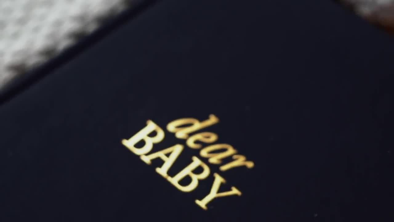  Diario de oración de embarazo Dear Baby (gris, 110 páginas) por  Duncan & Stone – Álbum de recortes de embarazo para hitos y fotos – Diario  de la nueva mamá –