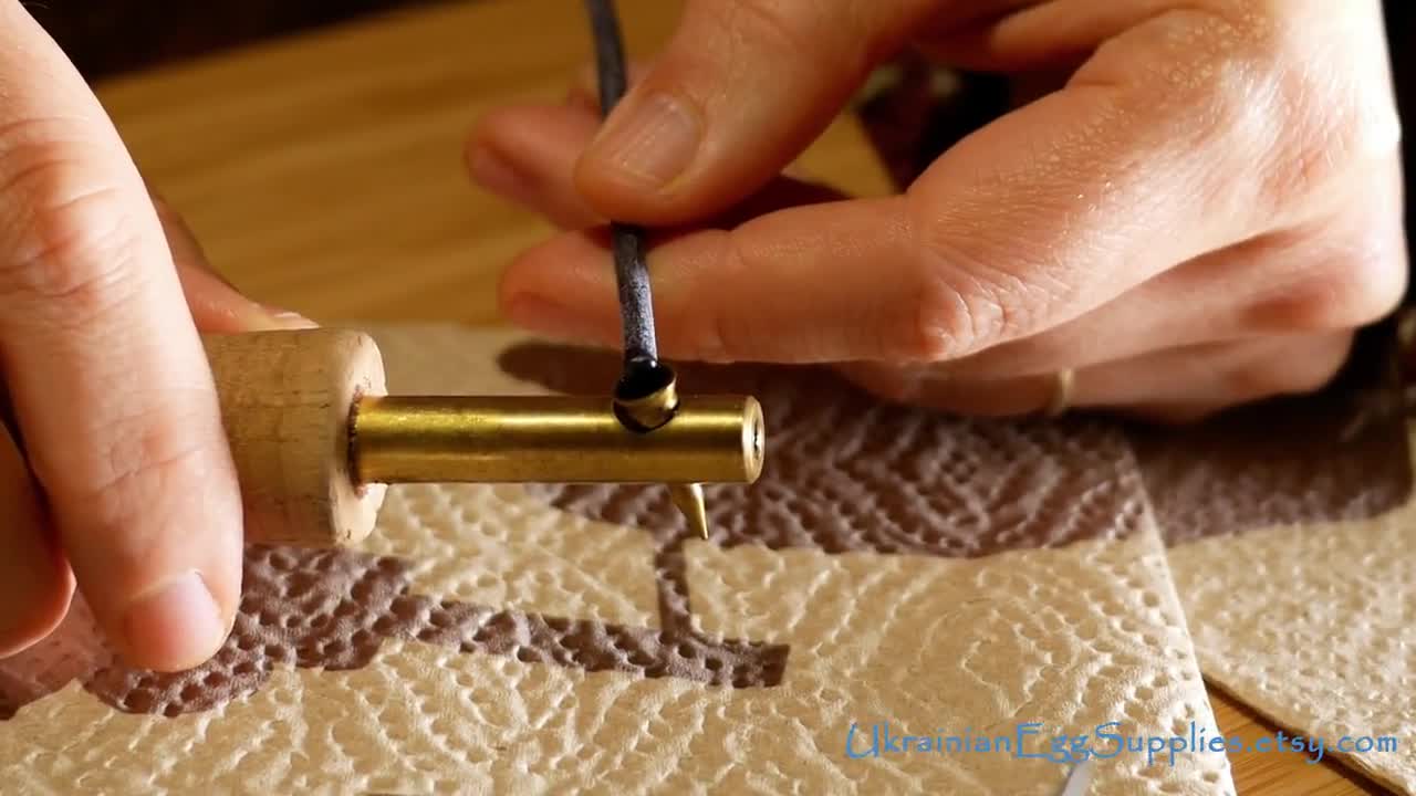 Гиганттары бар траннилер қыздарды трахает