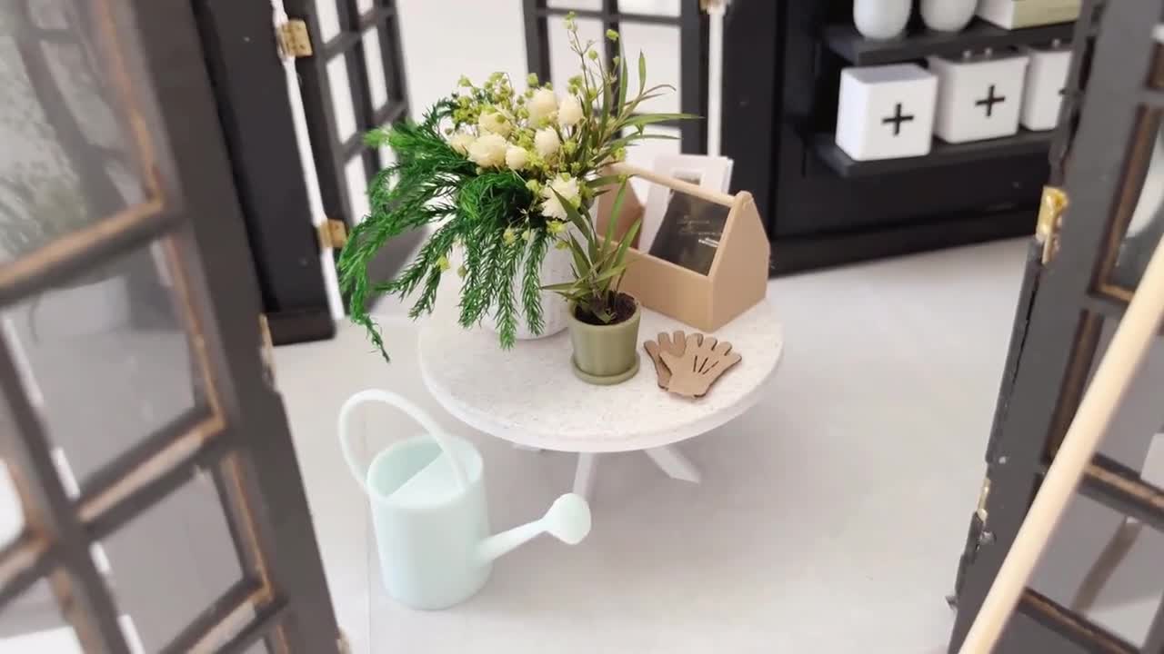 Dollhouse Plant - Miniature potted plant for dollhouse decor, entryway and greenhouse video poster