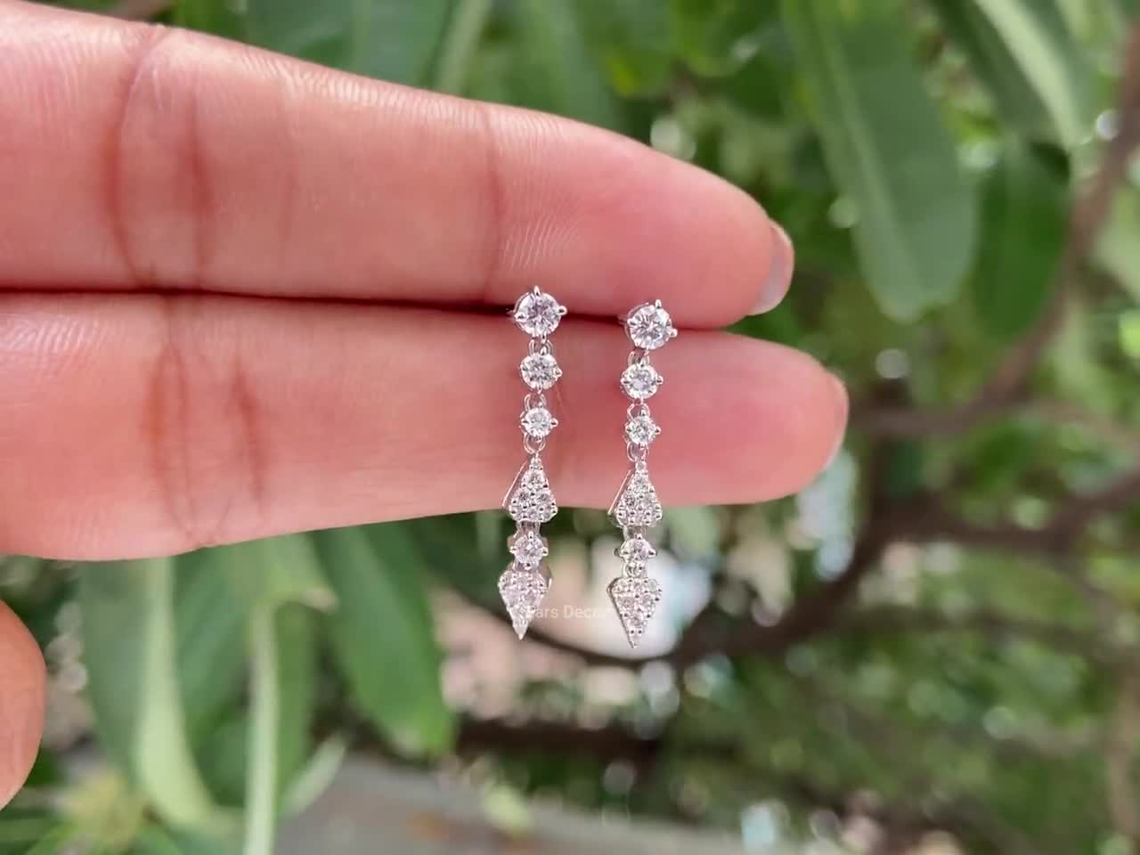 Orecchini a bottone con diamanti coltivati in laboratorio da 4,00 carati, oro 14k, certificati IGI - Italia