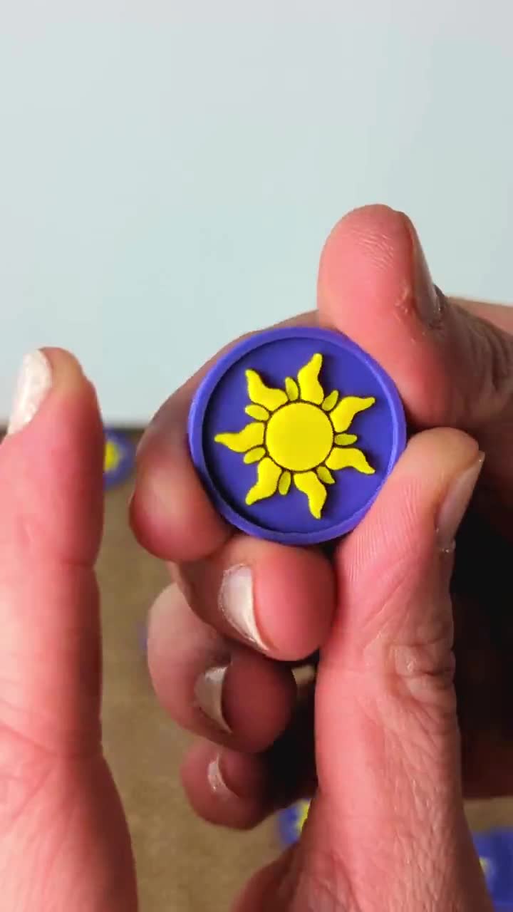 Fichas de confianza de lujo de Disney Villainous video poster