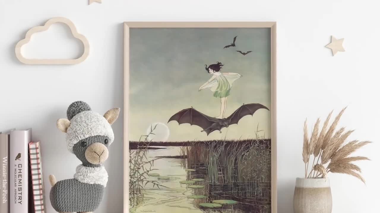 中国美術 色絵 女人鹿図 蝙蝠耳 花瓶 時代物 台付(K-A717) アイダ・レントゥール・アウスウェイト作「コウモリに乗った妖精の少女