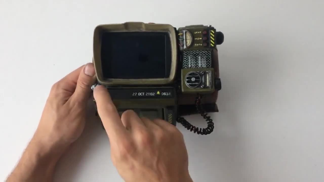Fallout にインスパイアされた Pip-Boy 2000 MK VI プロップ - Etsy 日本