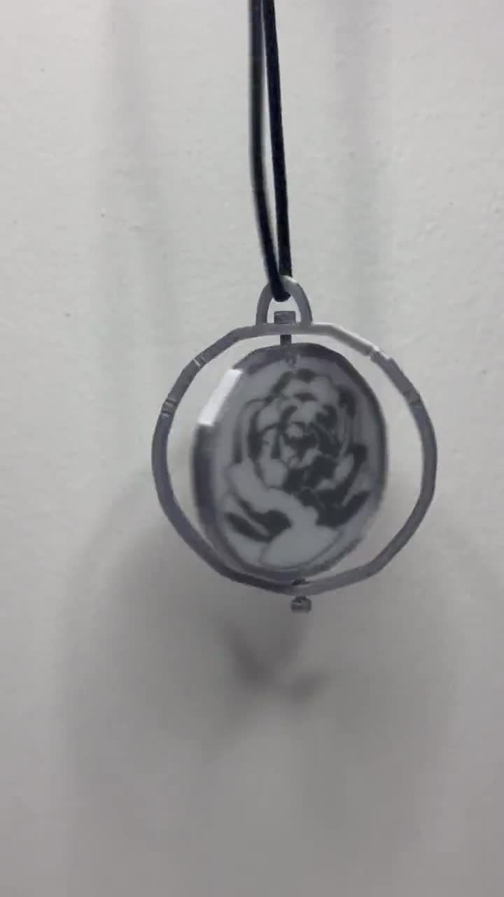 激安通販特集！ Pendant Spinning Rose Blue as Etsy - Keychain/necklace 小物
