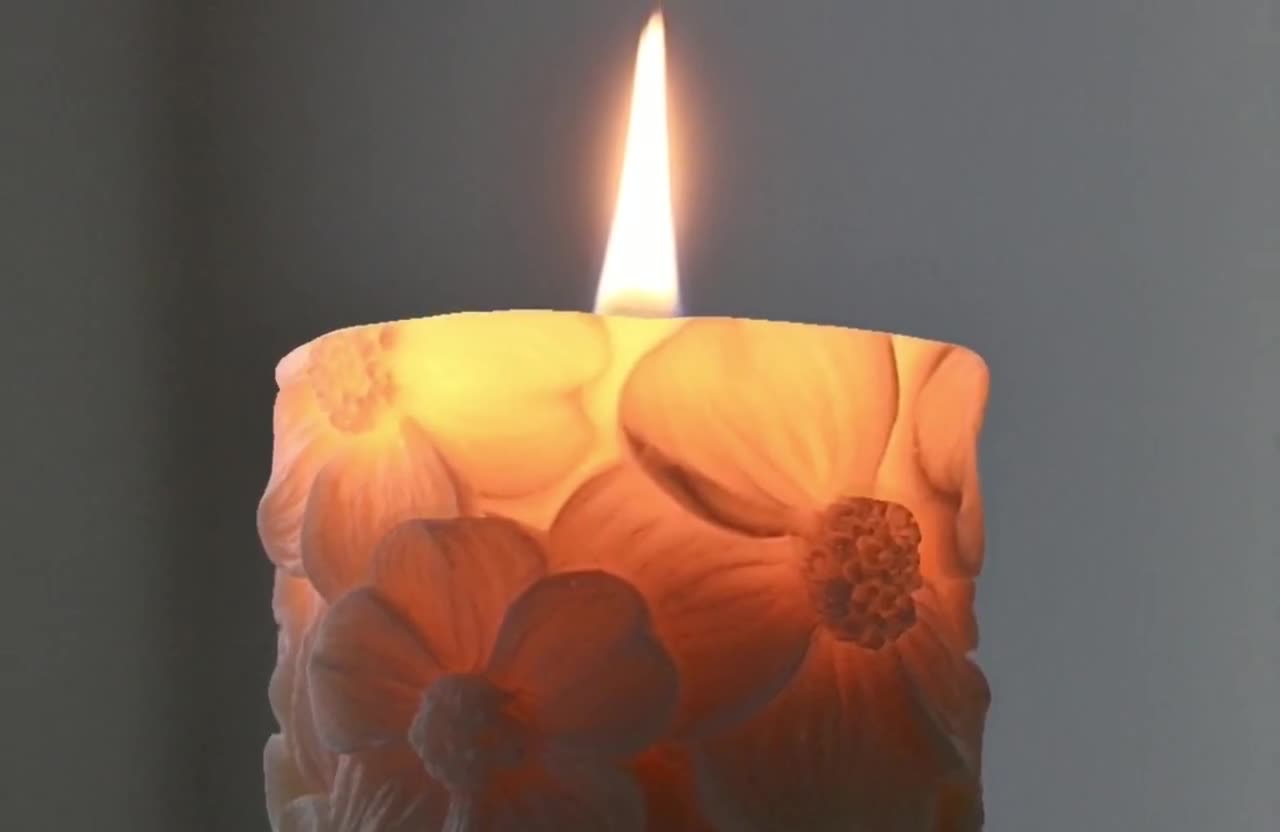 Buy Floral Design Pillar Candle, Unscented Soy & Beeswax Candle, Handpoured  Candle, Decorative Pillar Candle, Pillar Candle and Holder Gift Set Online  in India 