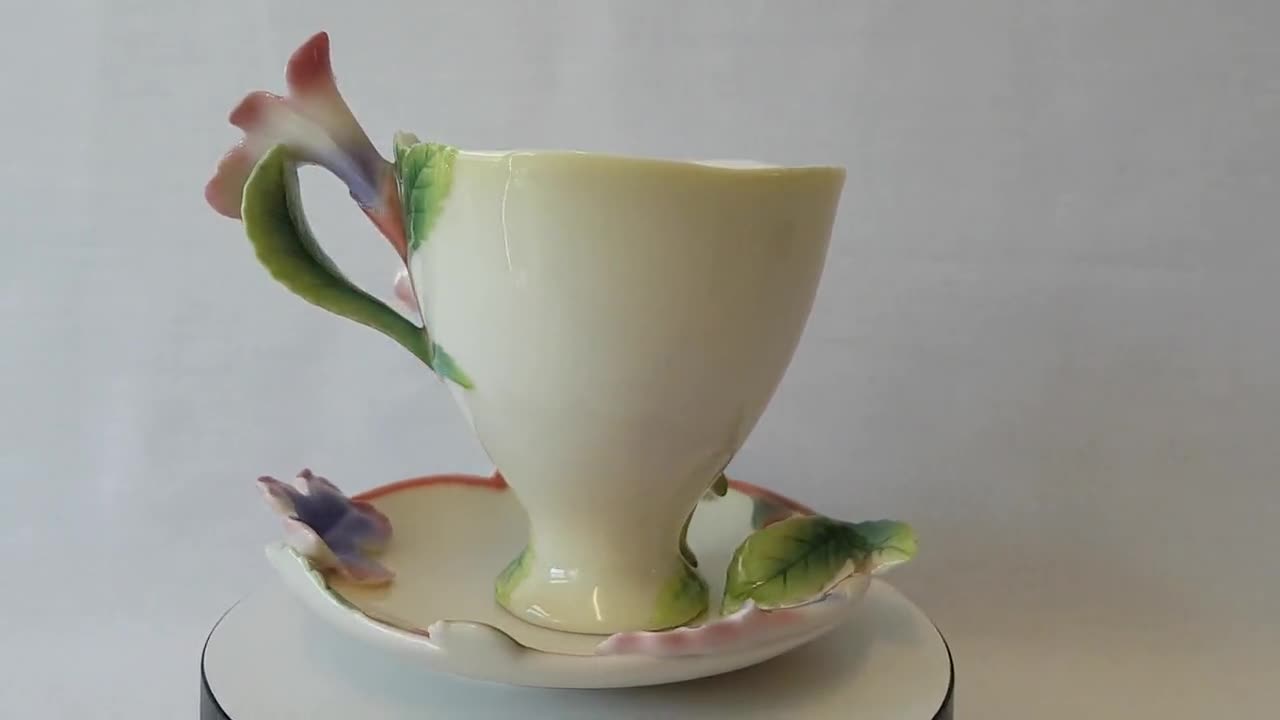 Franz Sage Teacup and Saucer, FZ00457. Jingdezhen, Jiangxi