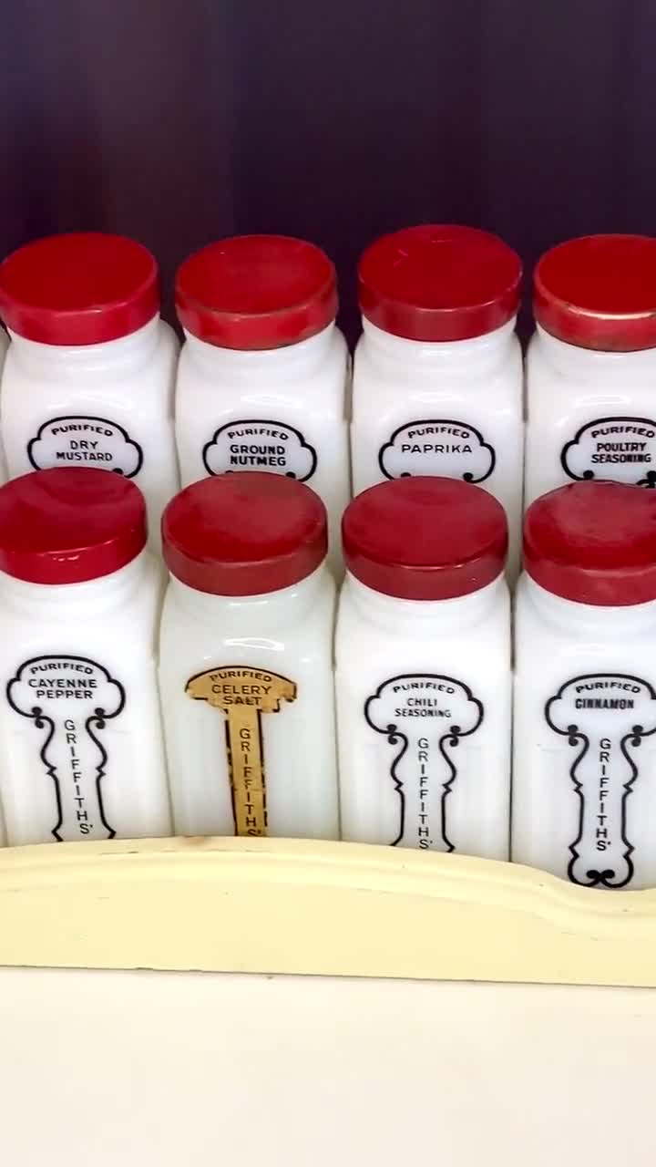 アンティーク　スパイスジャー 13個 Griffith グリフィス　調味料入 Gorgeous Set of Eighteen Vintage Griffiths Spices With