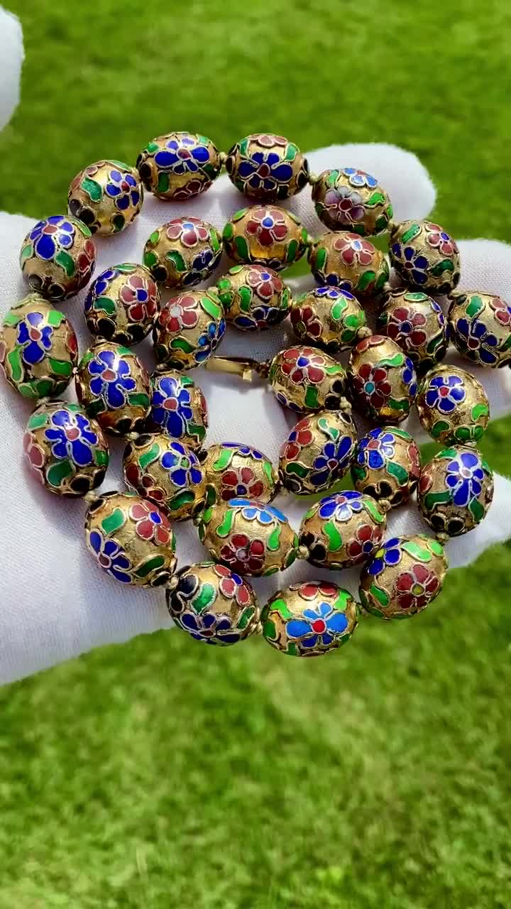 Vintage popular Large Saucer Shaped Bead Chinese Cloisonne Necklace