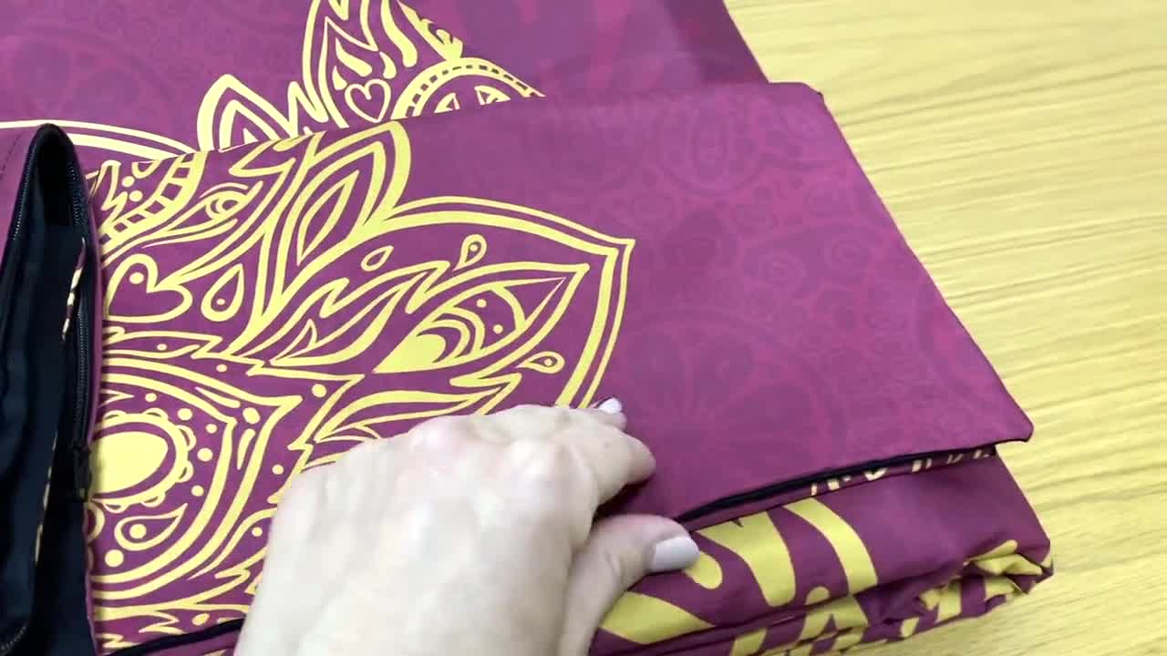 https://v.etsystatic.com/video/upload/q_auto/G1235-duvet_cover_set_t3xcgj.jpg