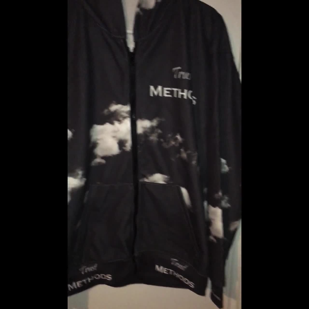 Métodos de confianza DELUXE Signo de Tierra Taurus Zip Up Sudadera con capucha Negro video poster