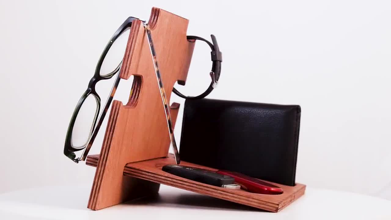 GRETAOTO Desk Organizer, Wooden Personalized Docking Station for