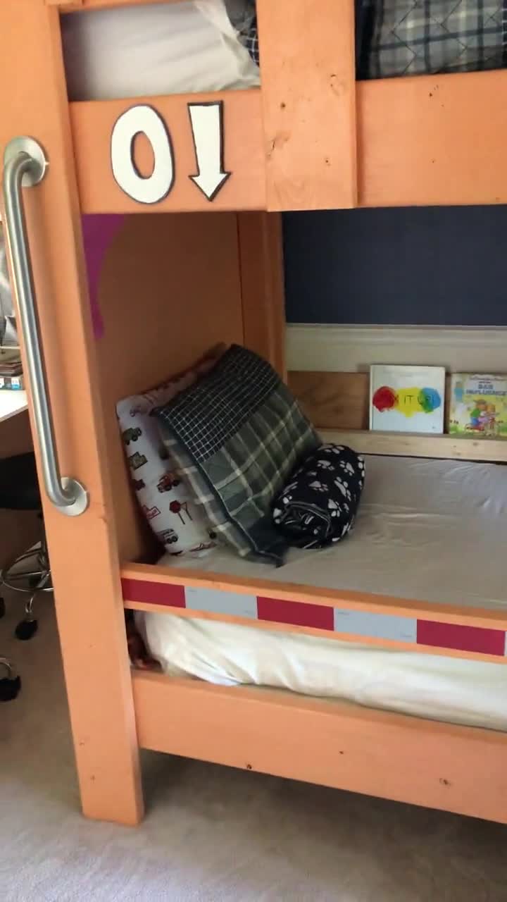 Truck best sale bunk bed