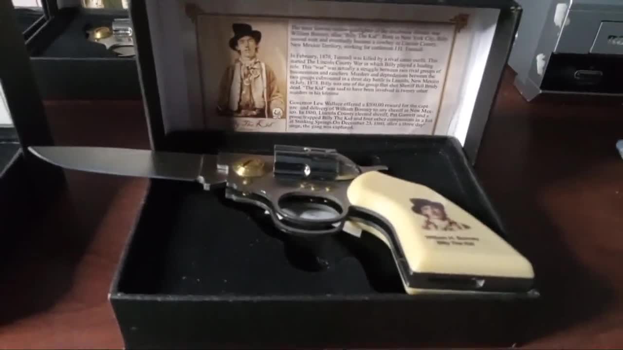 4.63 Legends of the Wild West Novelty Knife Collector's Spring Assisted  Folding Pistol Grip Gun Pocket Knife - Billy the Kid